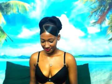 Camilaasexyy Chaturbate stream image from February 13, 2025