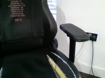 Mysticalfoks Chaturbate stream image from February 13, 2025