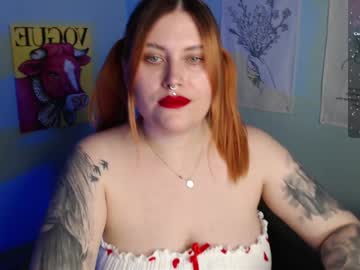 Cuddlieschris Chaturbate stream image from February 13, 2025