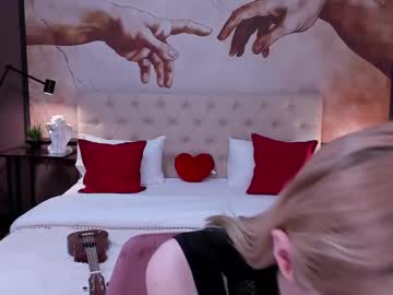 Dollypalmer Chaturbate stream image from February 13, 2025