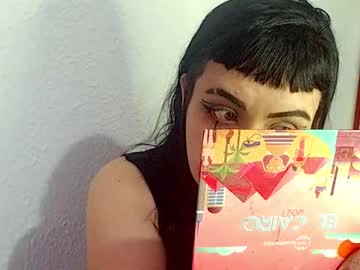 Hanna99moon Chaturbate stream image from February 13, 2025