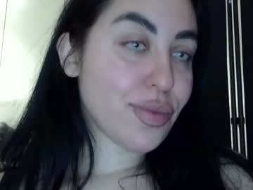Heatwavee Chaturbate stream image from February 13, 2025