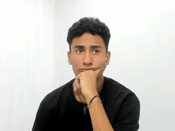 Leonaard_ Chaturbate stream image from February 13, 2025