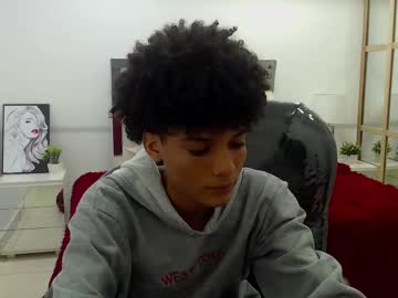 Bruce_Twink Chaturbate stream image from February 13, 2025