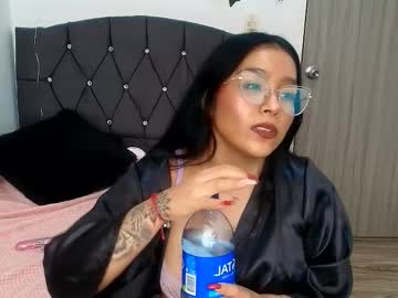 Honey_Bellexxx Chaturbate stream image from February 13, 2025