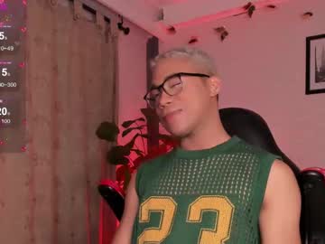 Hot_Dreams_X Chaturbate stream image from February 13, 2025
