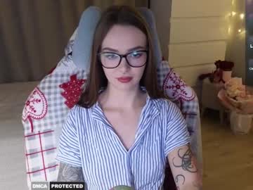 Kateleoo Chaturbate stream image from February 13, 2025