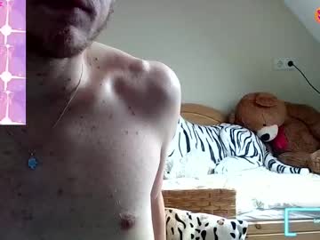 Love_Bert Chaturbate stream image from February 13, 2025