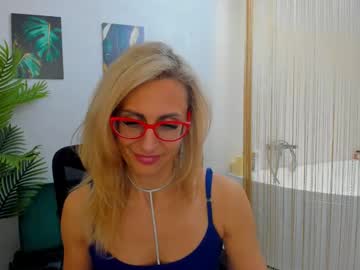 Museofstage Chaturbate stream image from February 13, 2025