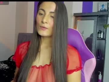 Nicolleowen Chaturbate stream image from February 13, 2025