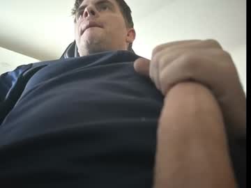 Schosch01 Chaturbate stream image from February 13, 2025