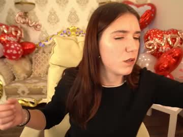 Sophieblueberry Chaturbate stream image from February 13, 2025