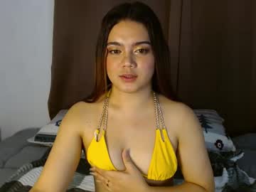 Zoey_Cummer Chaturbate stream image from February 13, 2025