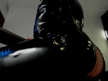 Almma_ Chaturbate stream image from February 13, 2025