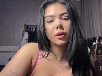 Aurorablaze99 Chaturbate stream image from February 13, 2025
