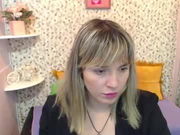 Lily_Luxury_ Chaturbate stream image from February 13, 2025