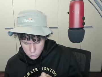 Tedhmicro25 Chaturbate stream image from February 13, 2025