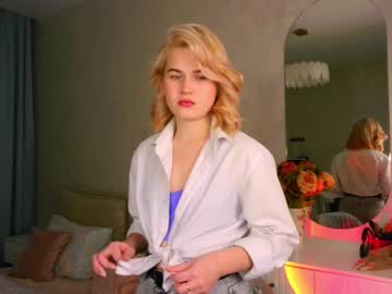 Anabel_Ly Chaturbate stream image from February 13, 2025