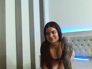 Saramustelli Chaturbate stream image from February 13, 2025