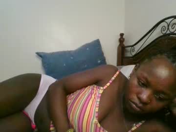Sonnia01 Chaturbate stream image from February 13, 2025