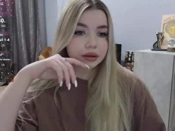 Maymallorie Chaturbate stream image from February 13, 2025