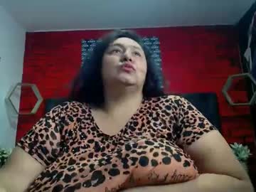 Tistmature Chaturbate stream image from February 13, 2025