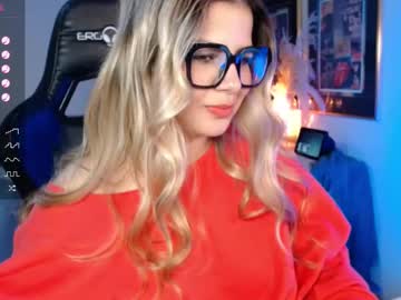 Avrill_Morgan Chaturbate stream image from February 13, 2025
