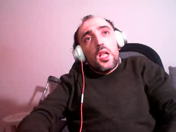 Bentish Chaturbate stream image from February 13, 2025