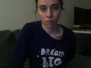 Foxmoony Chaturbate stream image from February 13, 2025