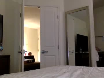 Lunalynn28 Chaturbate stream image from February 13, 2025