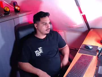 Zenobaro Chaturbate stream image from February 13, 2025