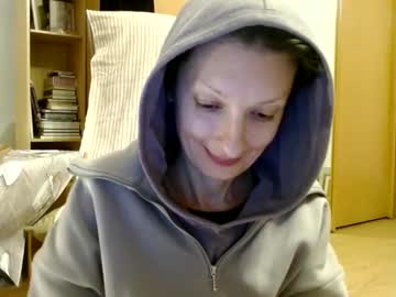 Bebacksooon Chaturbate stream image from February 13, 2025