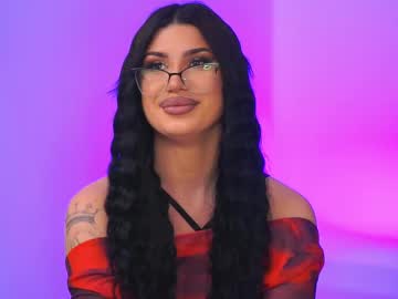 Glasseswithasstitude Chaturbate stream image from February 13, 2025