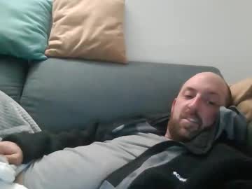 Lucabeech88 Chaturbate stream image from February 13, 2025
