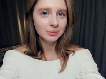 Sophielowrence Chaturbate stream image from February 13, 2025
