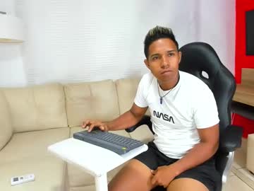 Althezon_Smith Chaturbate stream image from February 13, 2025