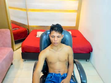Stoneecock Chaturbate stream image from February 13, 2025