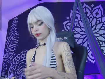 Violet_Tayy Chaturbate stream image from February 13, 2025
