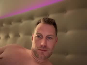 Chris2024x Chaturbate stream image from February 13, 2025