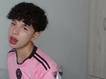 Cuddly_Twinkie Chaturbate stream image from February 13, 2025