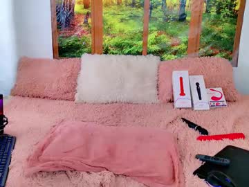 Kristenamour Chaturbate stream image from February 13, 2025