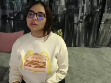 Miapeyton Chaturbate stream image from February 13, 2025