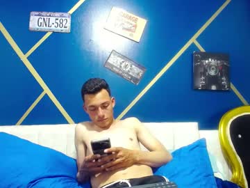 Nooal_Hot Chaturbate stream image from February 13, 2025