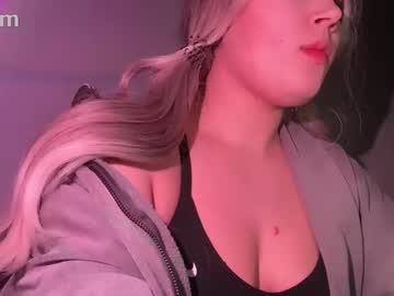 _Batty Chaturbate stream image from February 13, 2025