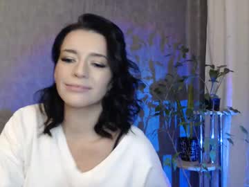 Elinapretty Chaturbate stream image from February 13, 2025