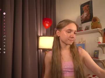 Lyly_Bambi Chaturbate stream image from February 13, 2025