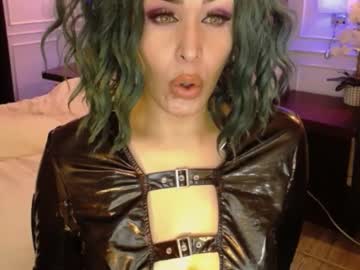 Screendoll Chaturbate stream image from February 13, 2025