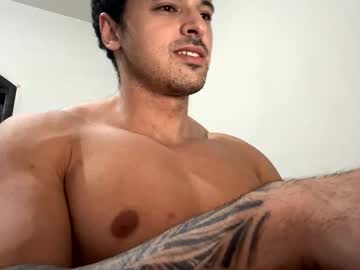 Lucasfit24 Chaturbate stream image from February 14, 2025