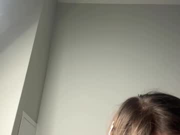 Elisa_Moon Chaturbate stream image from February 14, 2025