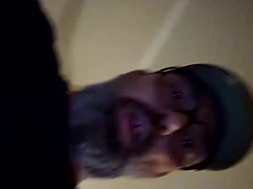 Womenizzeer Chaturbate stream image from February 14, 2025